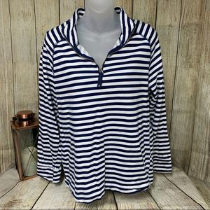Women’s Pull Over Shirt Medium